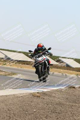 media/Sep-01-2025-Lets Ride (Mon) [[4370d11284]]/B Group/1220pm (Wheelie Bump)/